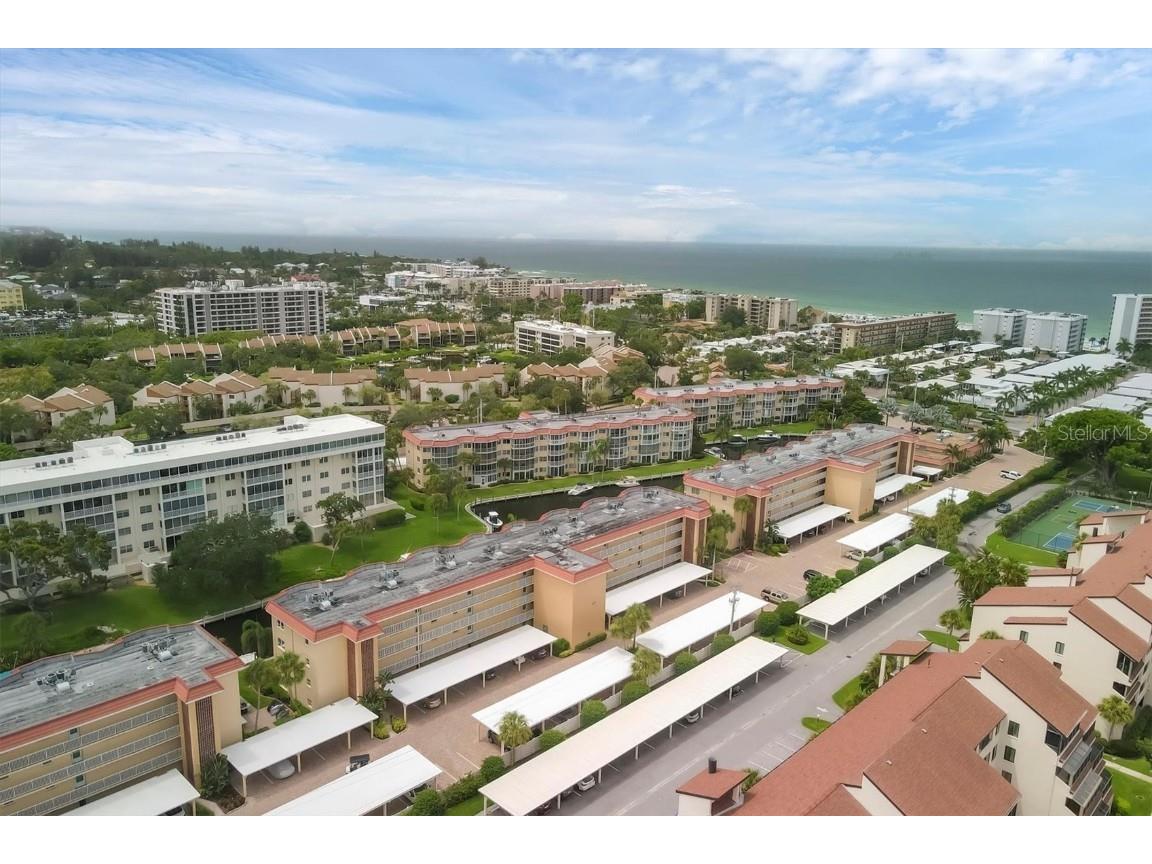 1300 N Portofino Drive #208 Sarasota FL 34242 A4616807 image1