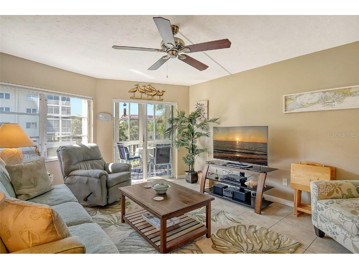 1300 N Portofino Drive #305 Sarasota FL 34242 A4612168 image13