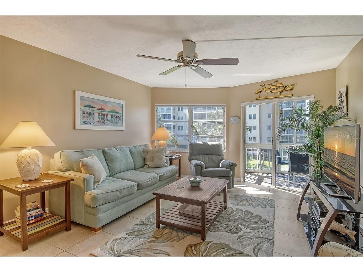 1300 N Portofino Drive #305 Sarasota FL 34242 A4612168 image14