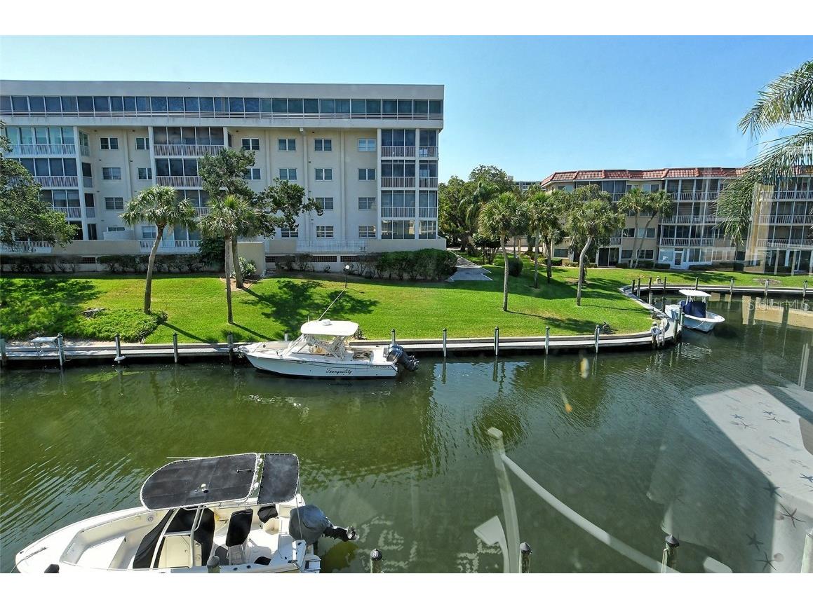 1300 N Portofino Drive #305 Sarasota FL 34242 A4612168 image22