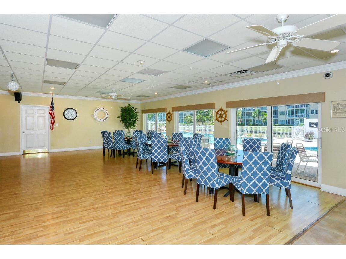 1300 N Portofino Drive #305 Sarasota FL 34242 A4612168 image40