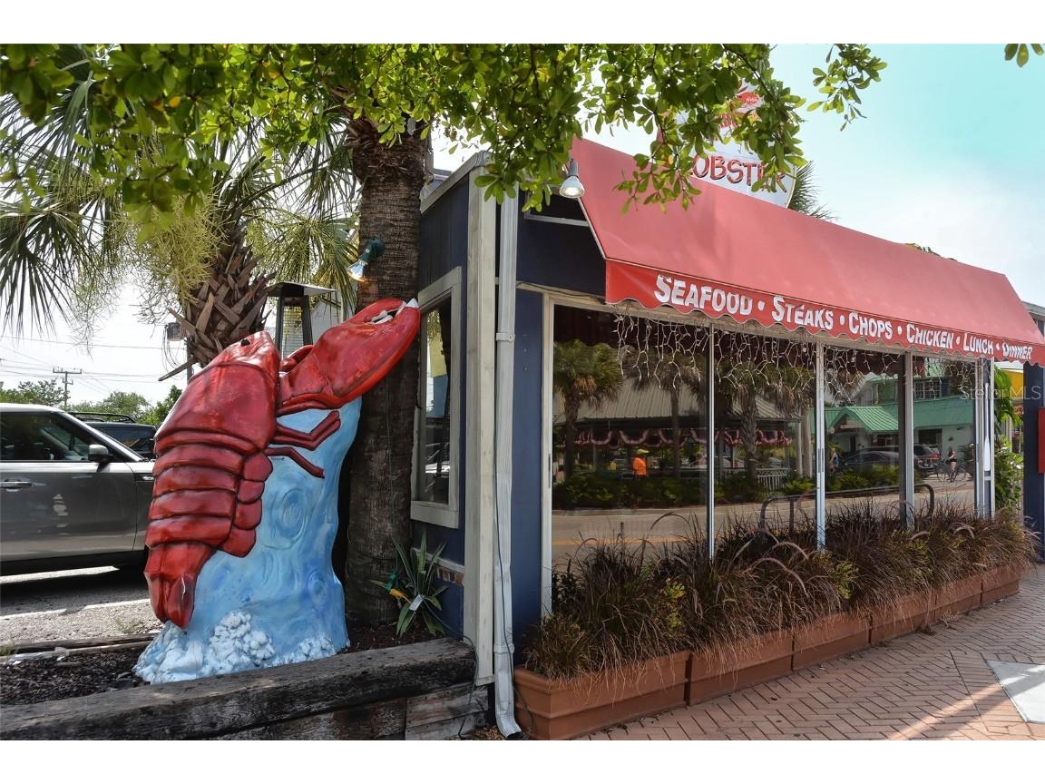 1300 N Portofino Drive #305 Sarasota FL 34242 A4612168 image90