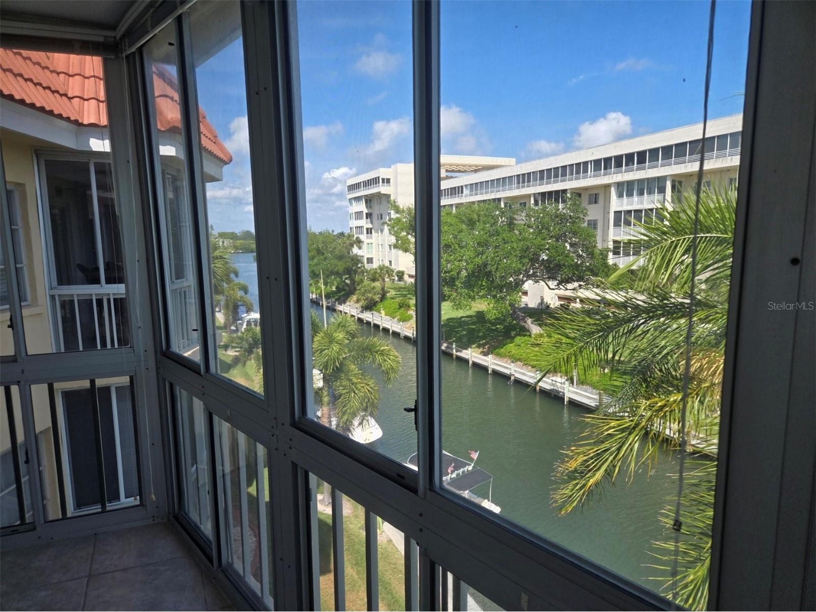 1300 N Portofino Drive #406 Sarasota FL 34242 A4692022 image28