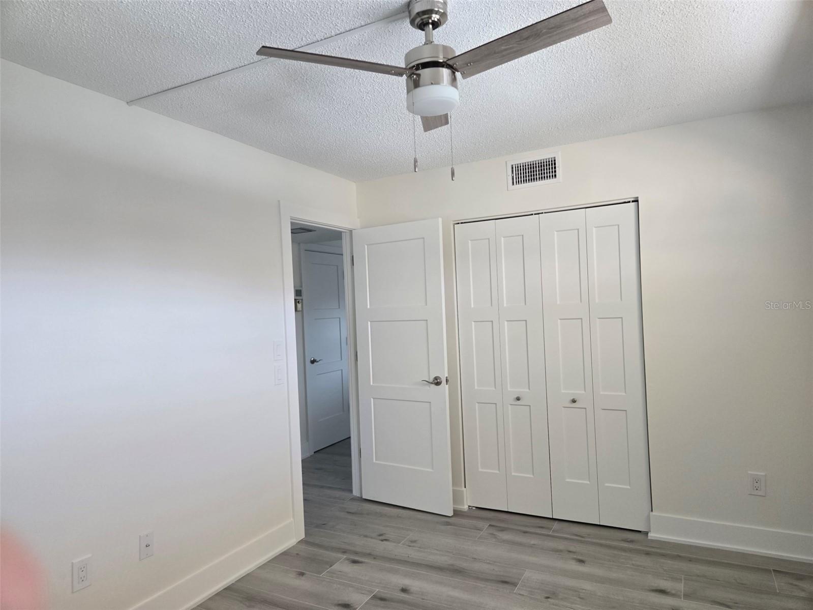 1300 N Portofino Drive #406 Sarasota FL 34242 A4692022 image36