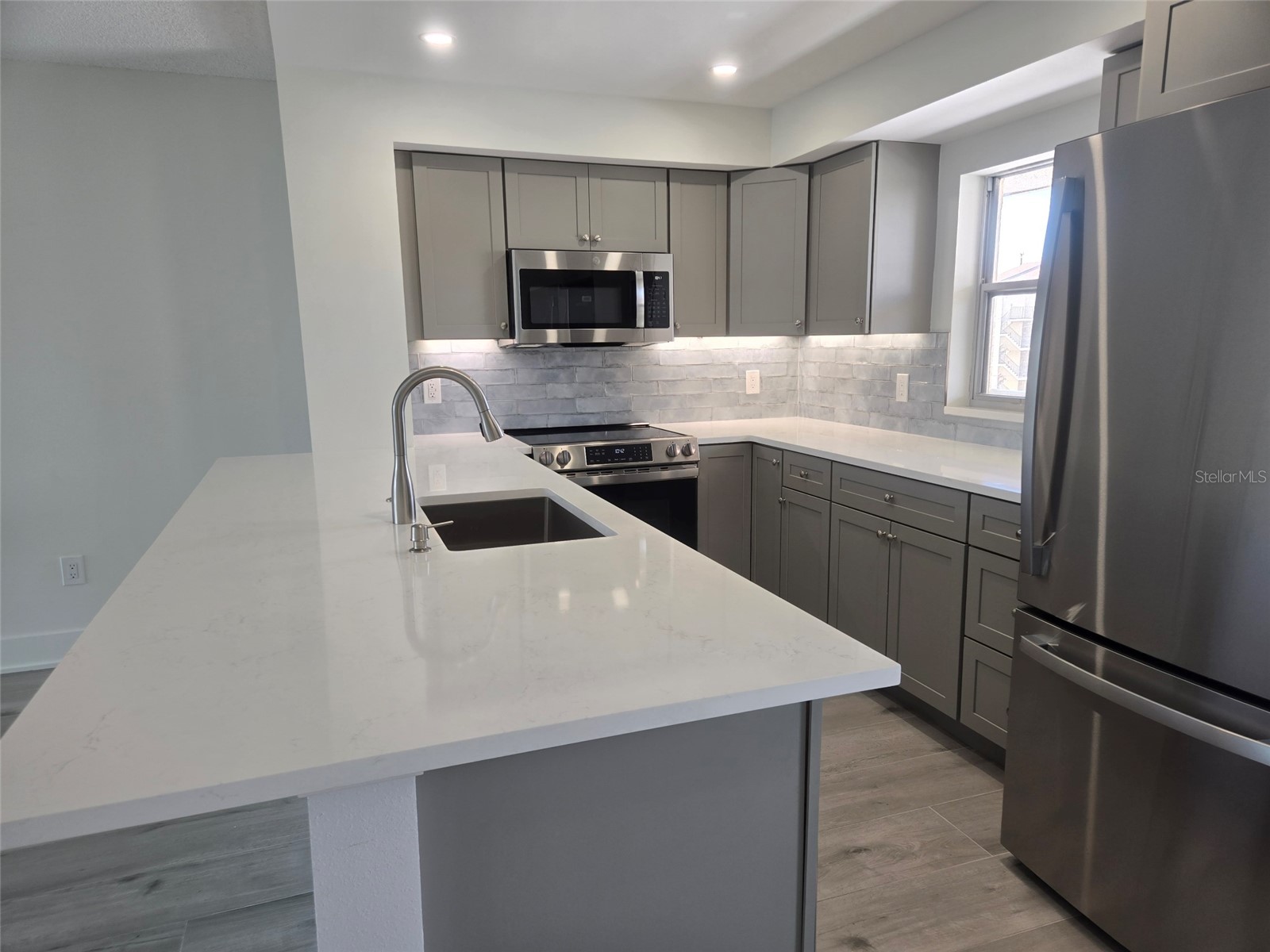 1300 N Portofino Drive #406 Sarasota FL 34242 A4692022 image5