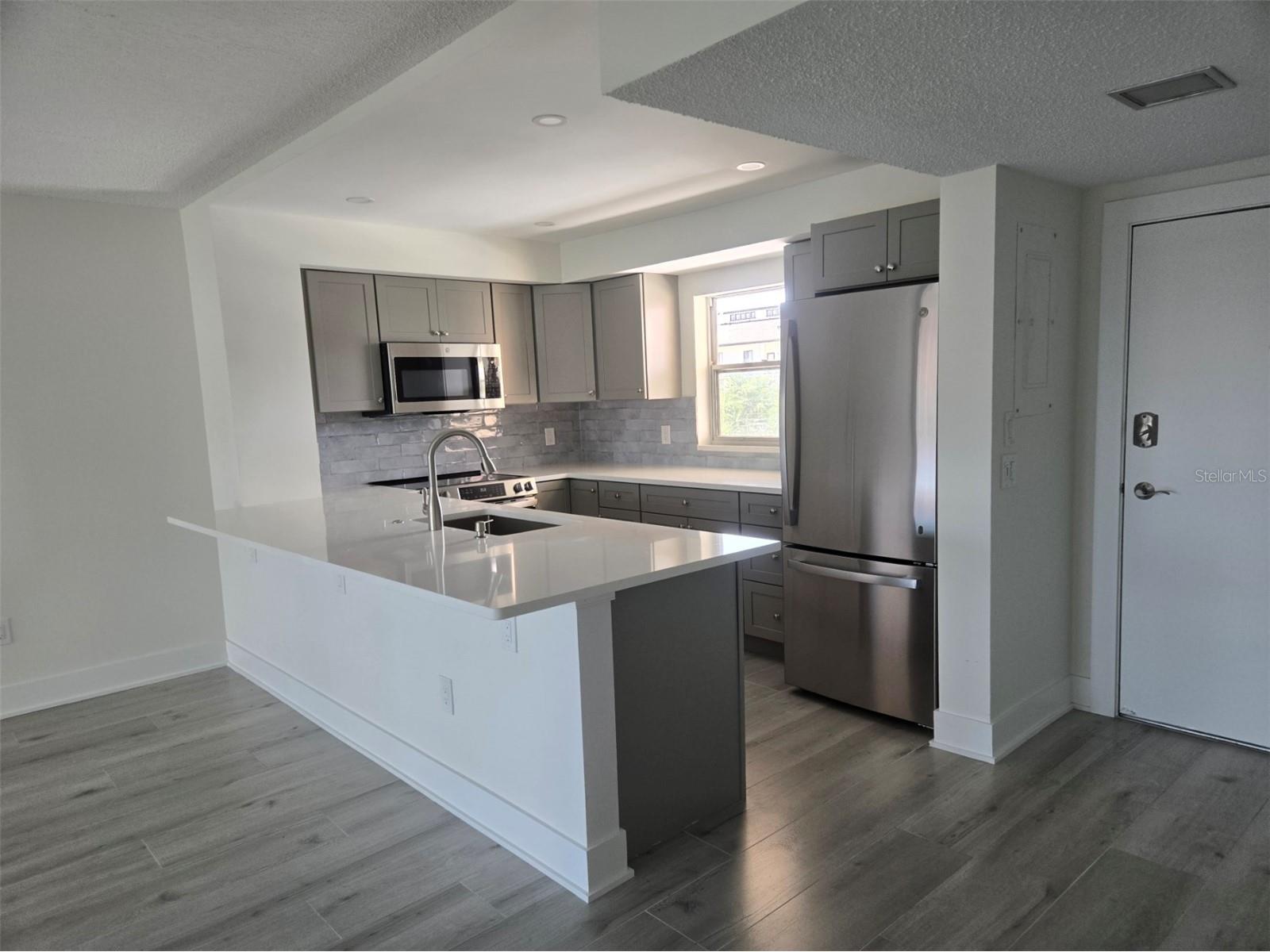 1300 N Portofino Drive #406 Sarasota FL 34242 A4692022 image6