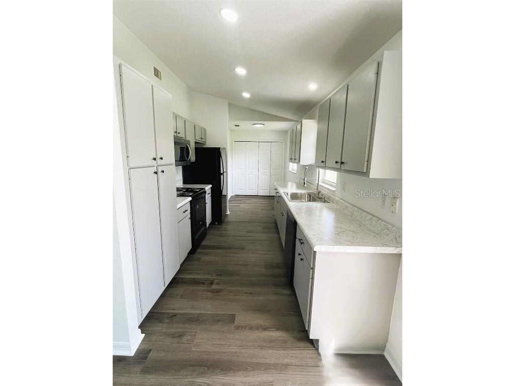 1300 NW 67th Place Ocala FL 34475 OM710095 image4