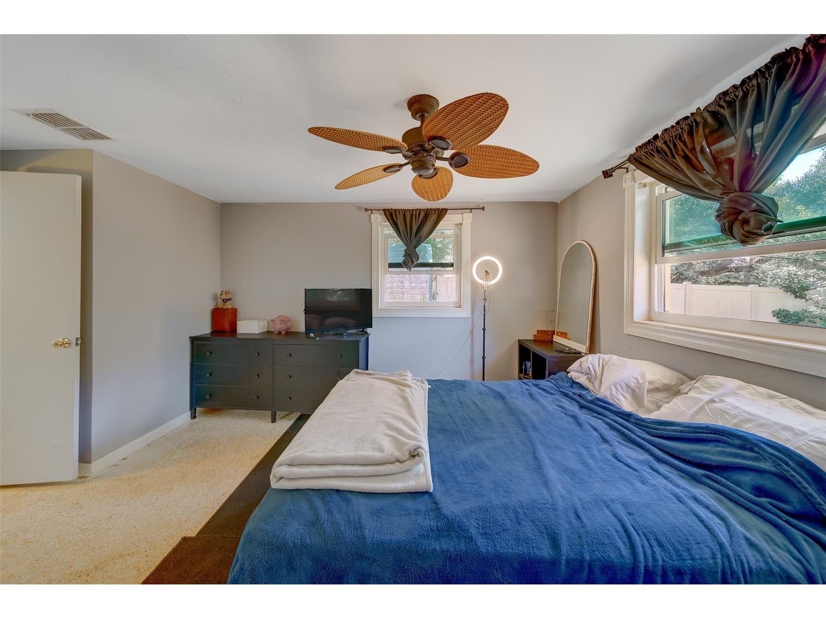 1300 S Hillcrest Avenue Clearwater FL 33756 TB8474773 image17