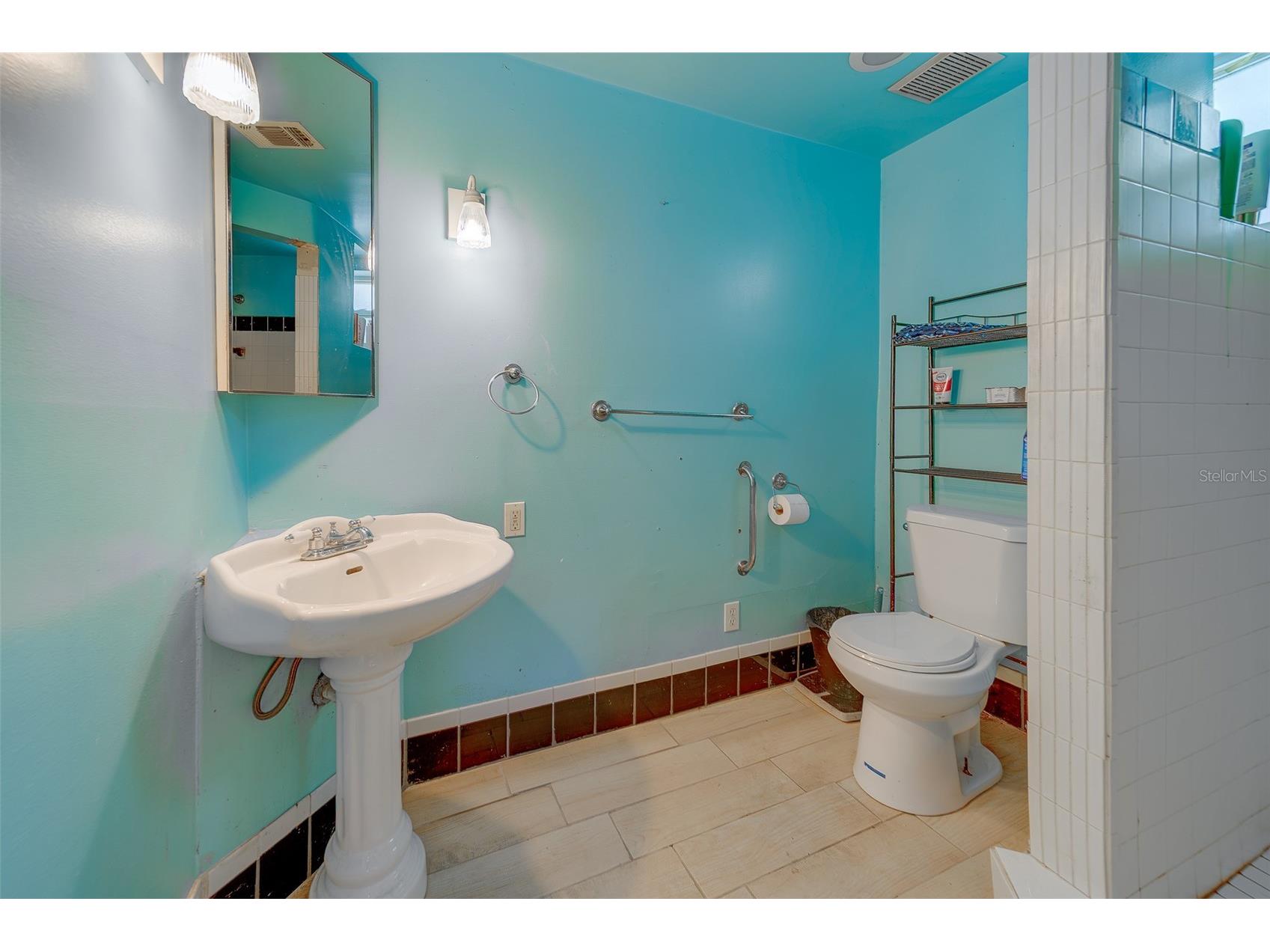 1300 S Hillcrest Avenue Clearwater FL 33756 TB8474773 image19