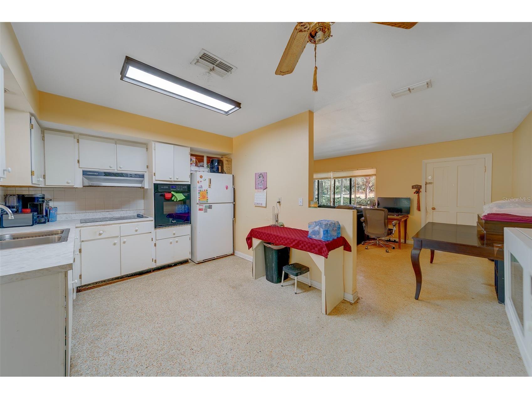 1300 S Hillcrest Avenue Clearwater FL 33756 TB8474773 image6
