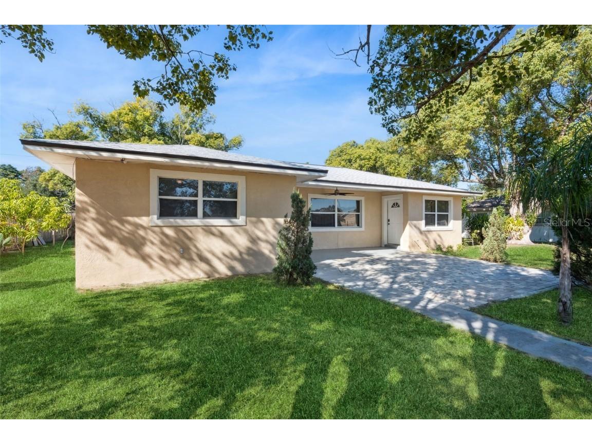 1300 Saint Andrews Boulevard Eustis FL 32726 O6356803 image2