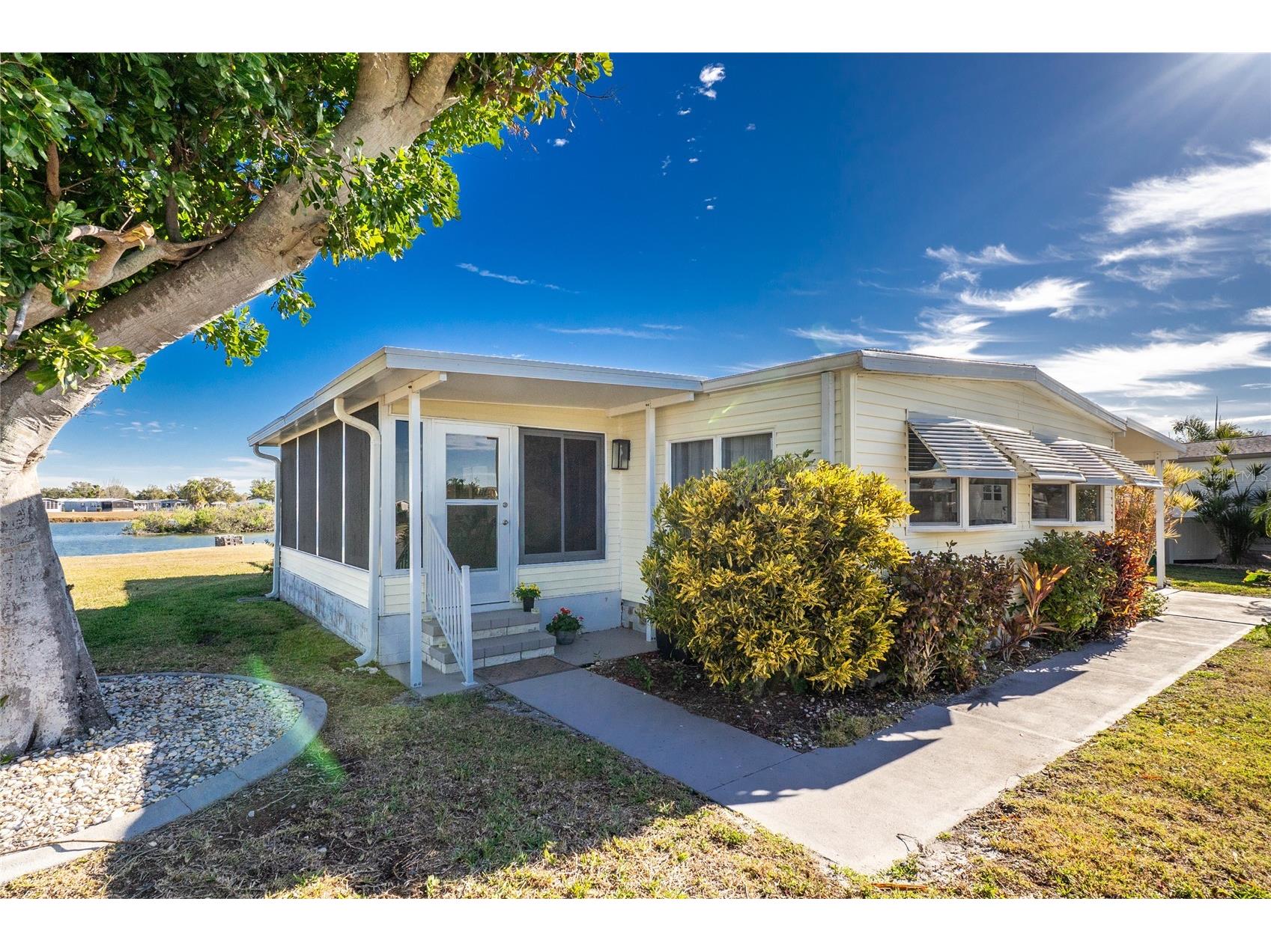 1300 Sanderling Drive Englewood FL 34224 D6145984 image4