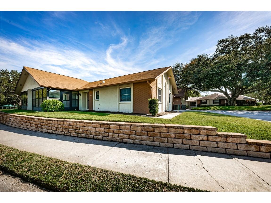 1300 Stonehaven Lane Dunedin FL 34698 W7856500 image1