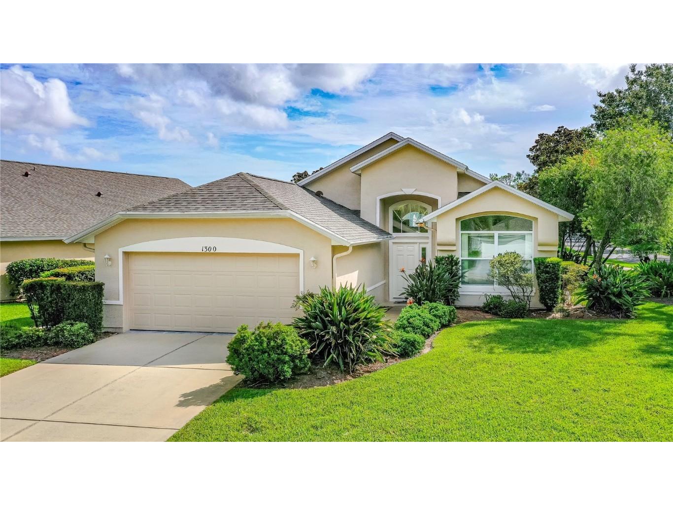 1300 Sunningdale Lane Ormond Beach FL 32174 V4931652 image1