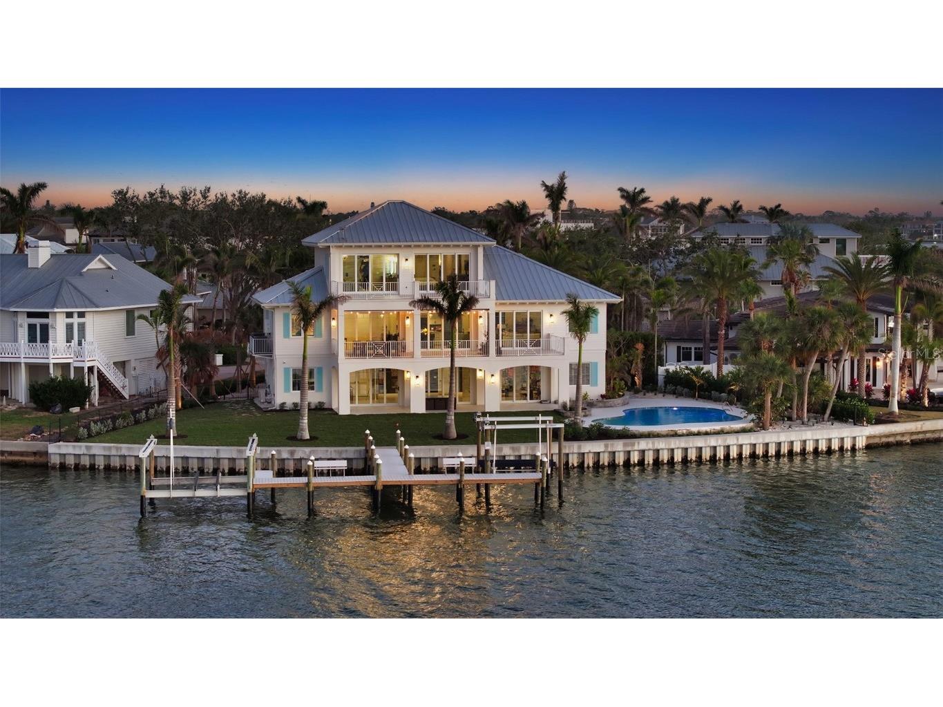 1300 Tangier Way Sarasota FL 34239 - SARASOTA BAY A4641071 image1