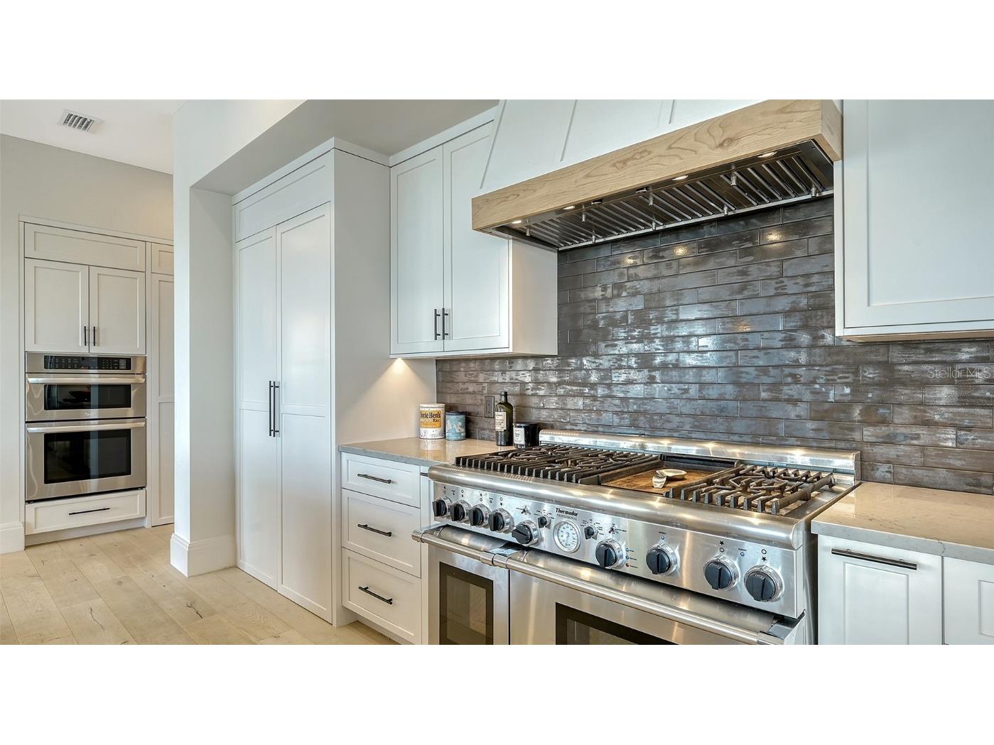 1300 Tangier Way Sarasota FL 34239 - SARASOTA BAY A4641071 image13