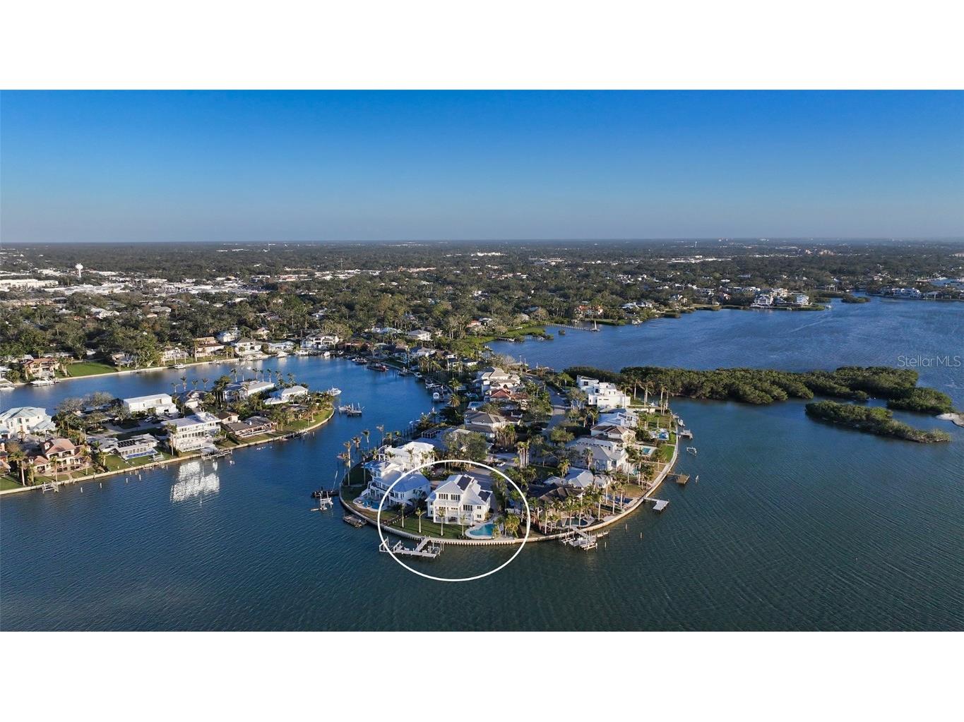 1300 Tangier Way Sarasota FL 34239 - SARASOTA BAY A4641071 image2