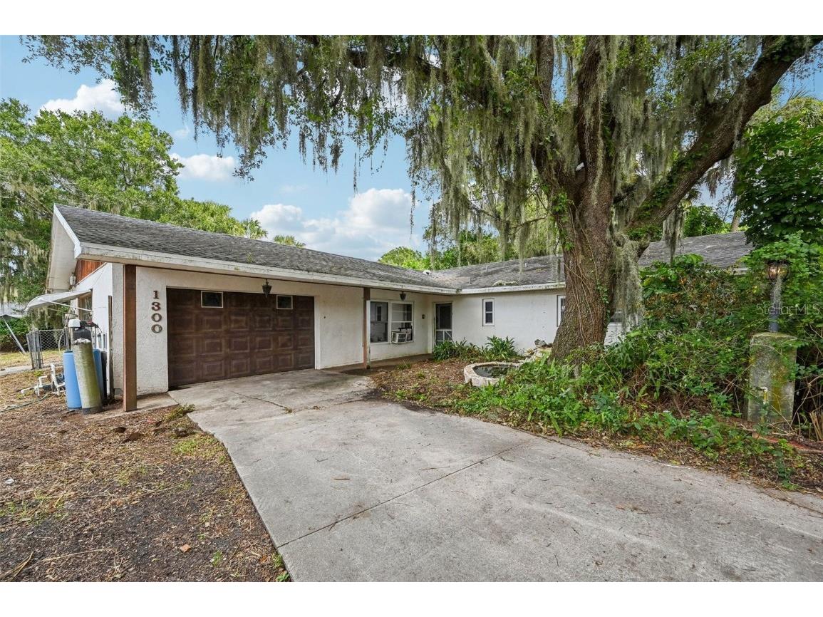 1300 Tumblin Kling Road Fort Pierce FL 34982 TB8424406 image1