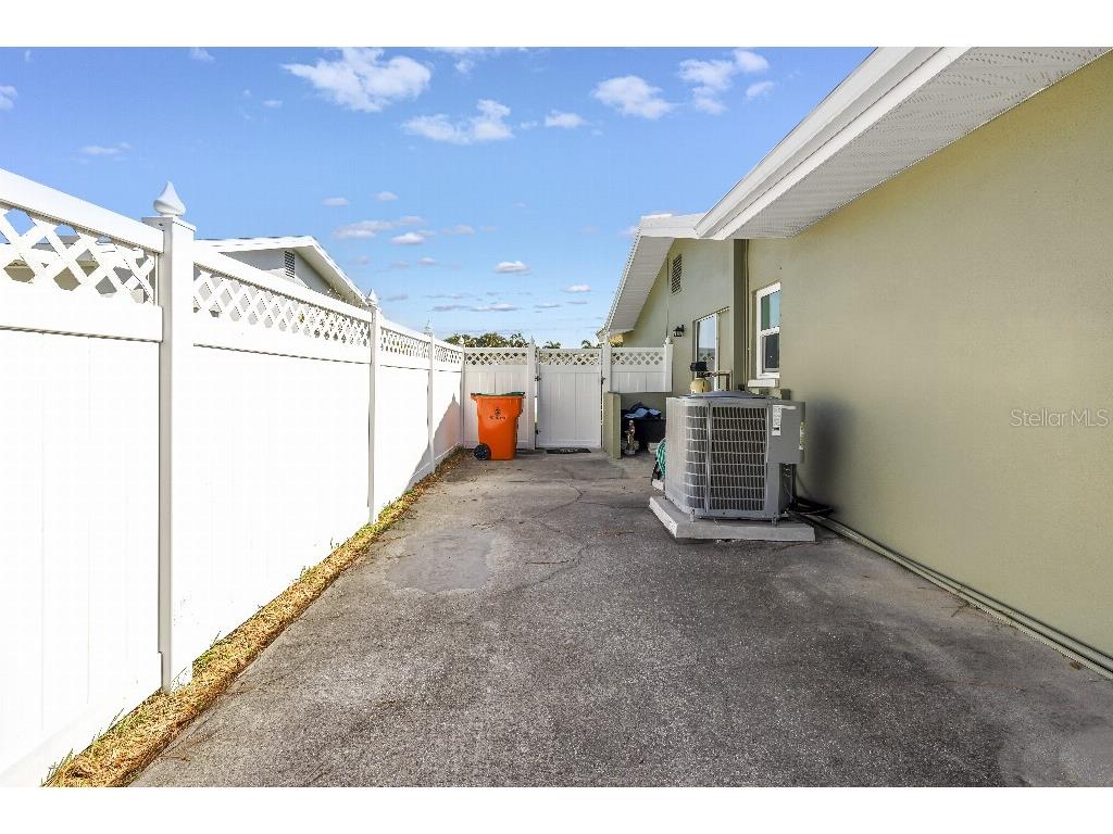 13000 90th Avenue Seminole FL 33776 TB8390476 image37