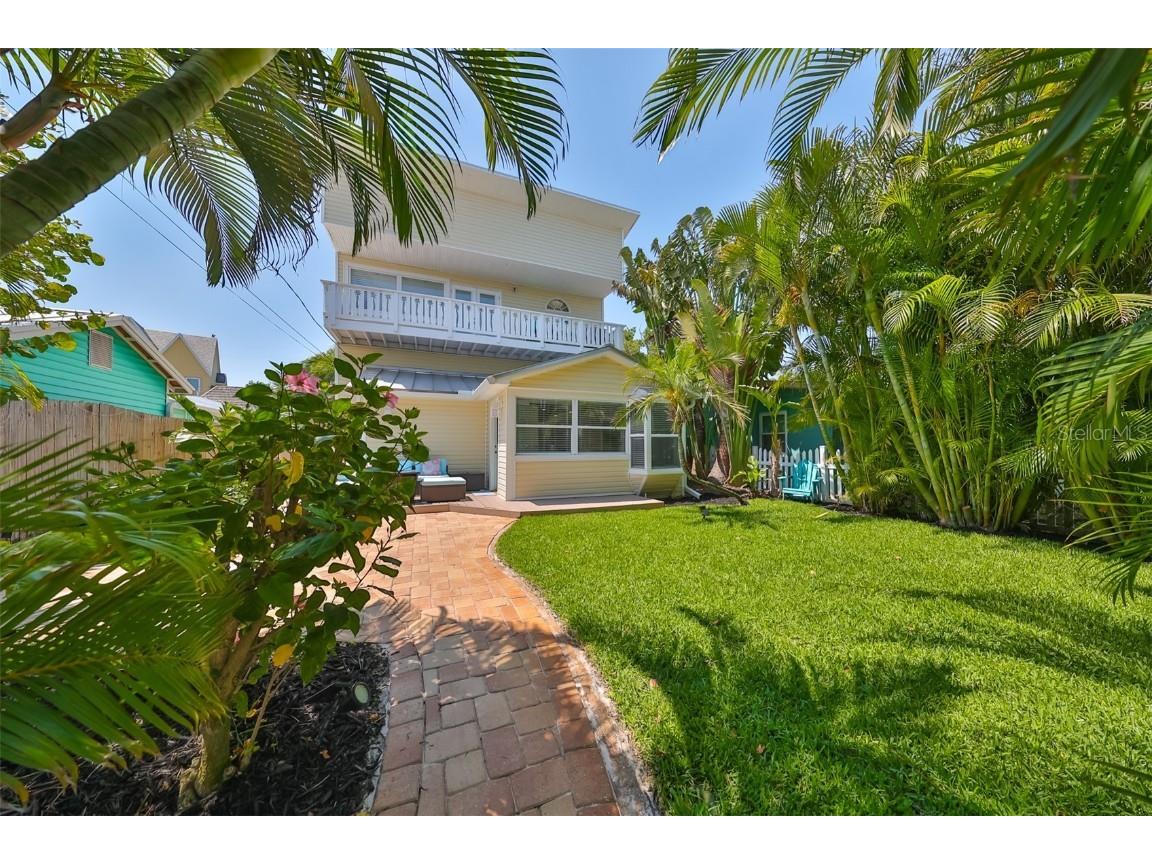 13004 Boca Ciega Avenue Madeira Beach FL 33708 U8243128 image1