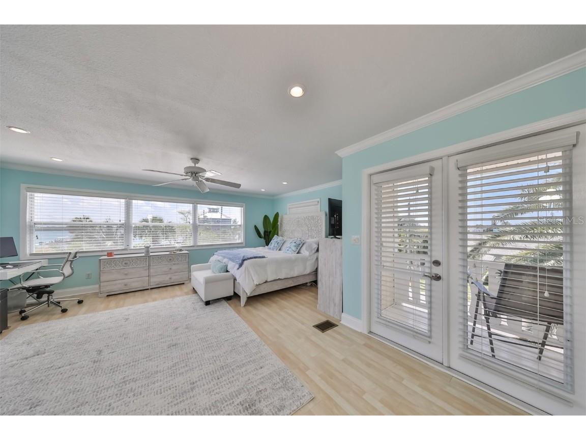 13004 Boca Ciega Avenue Madeira Beach FL 33708 U8243128 image22