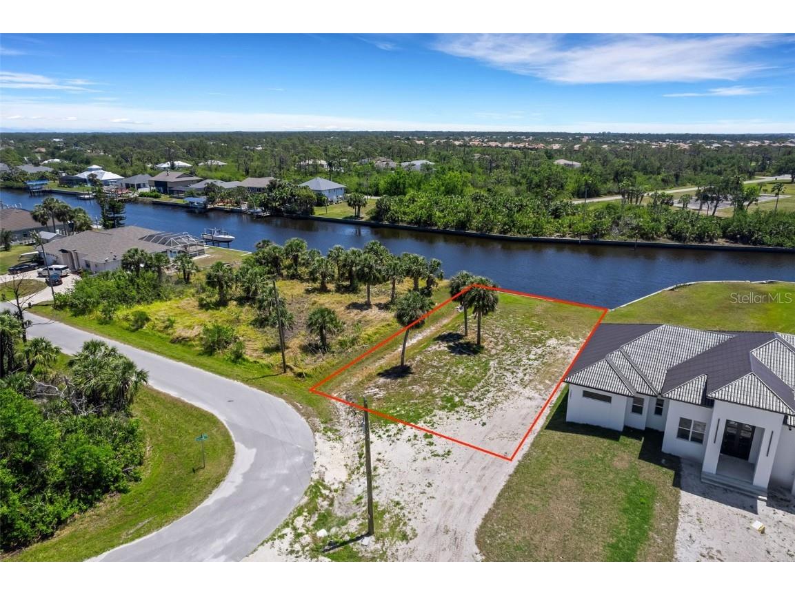 13005 Irwin Drive Port Charlotte FL 33953 - APPOLO WATERWAY N6138641 image2