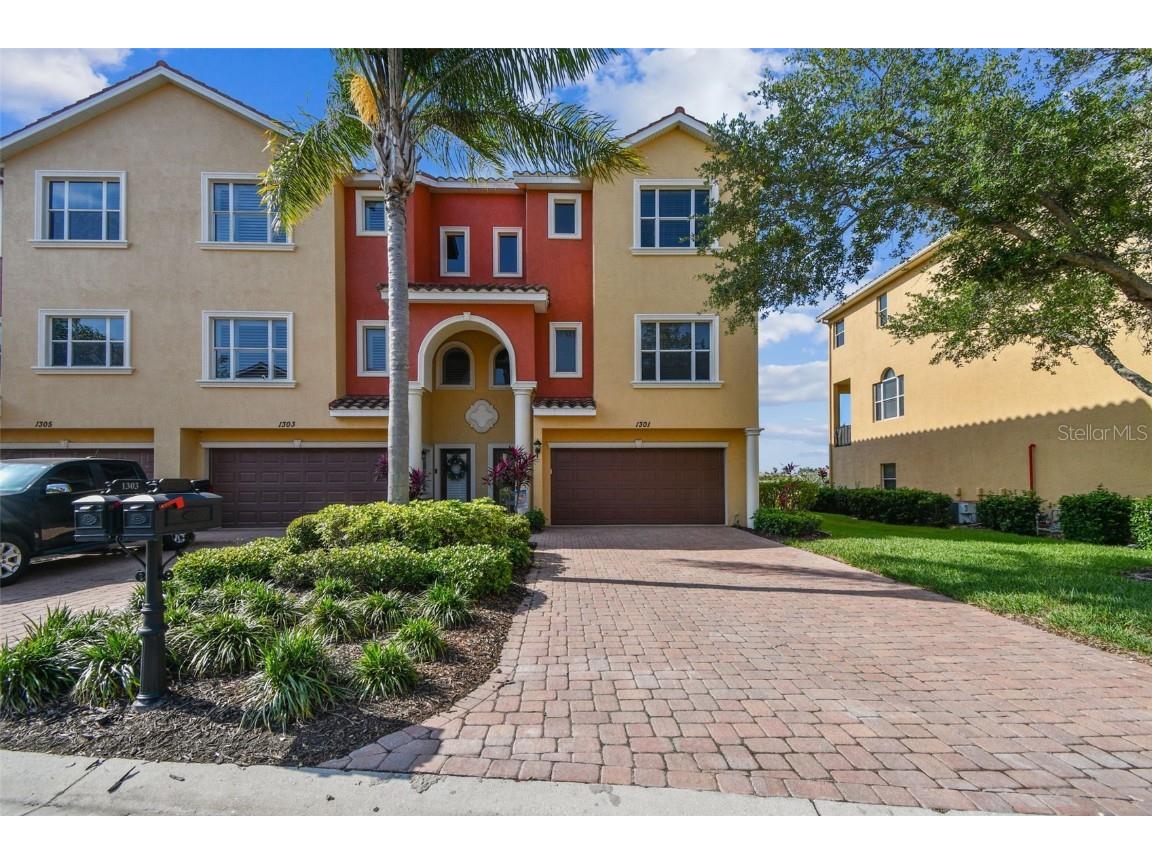 1301 3rd Street Circle E Palmetto FL 34221 - MANATEE RIVER A4607077 image1