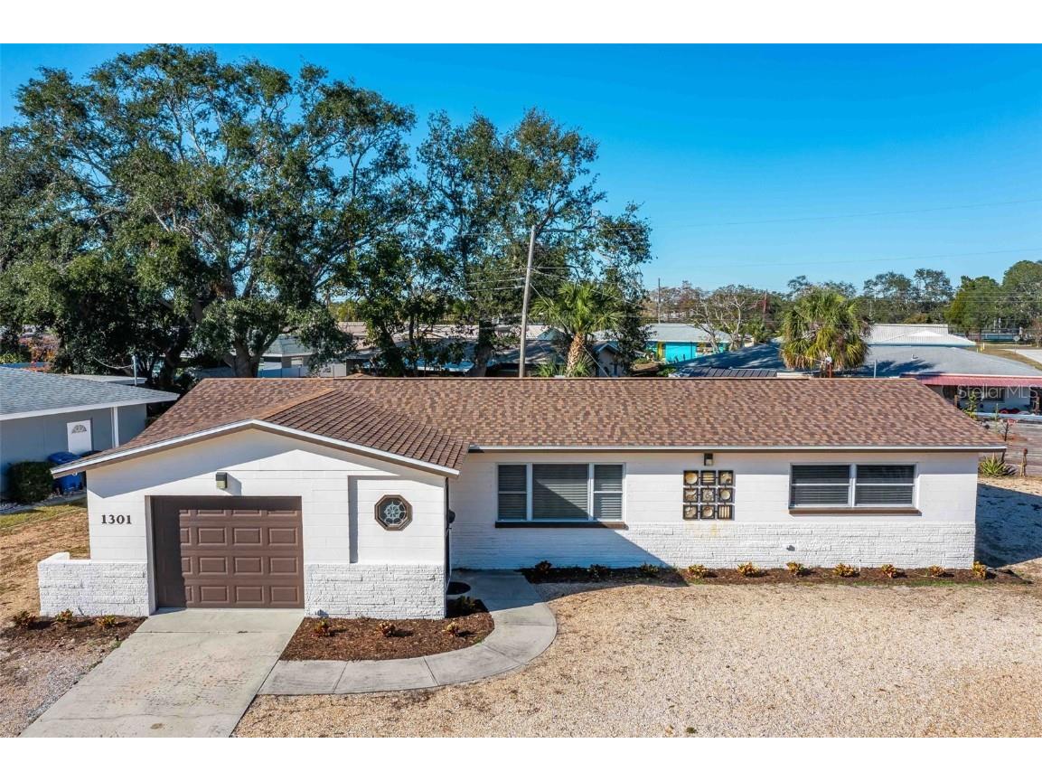 1301 62nd Place S Saint Petersburg FL 33705 TB8339696 image1