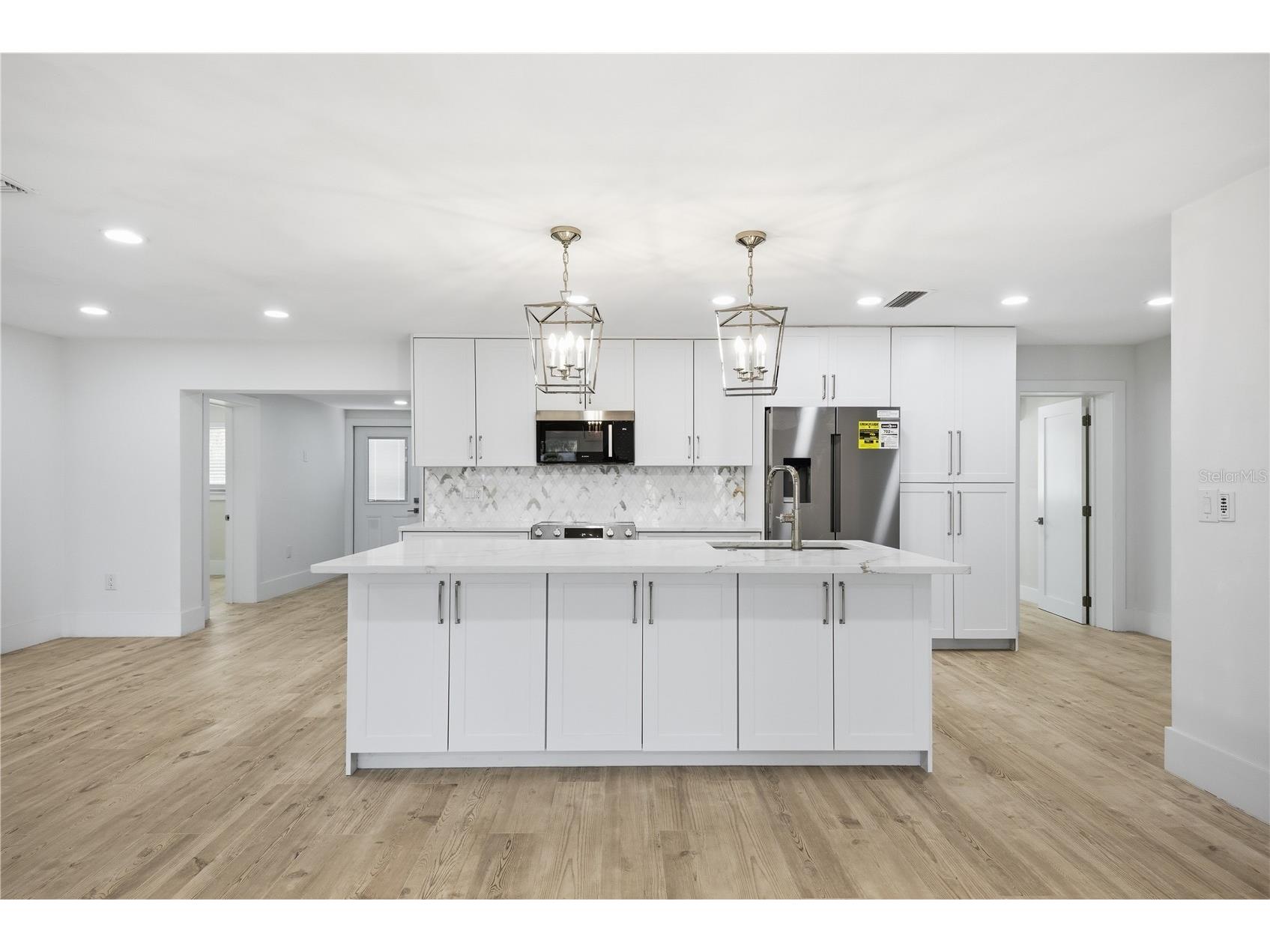 1301 62nd Terrace S Saint Petersburg FL 33705 TB8498514 image5