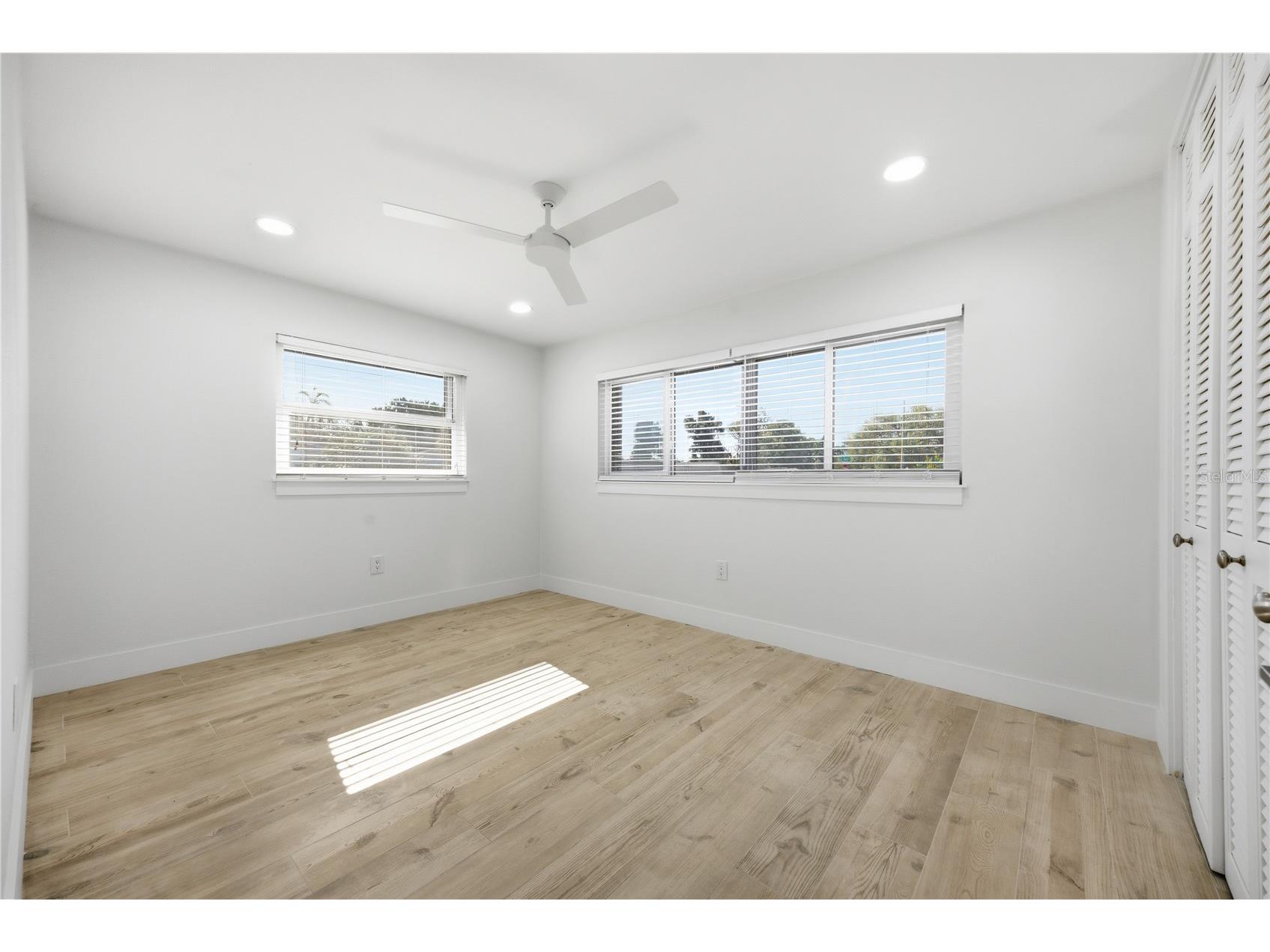 1301 62nd Terrace S Saint Petersburg FL 33705 TB8498514 image7