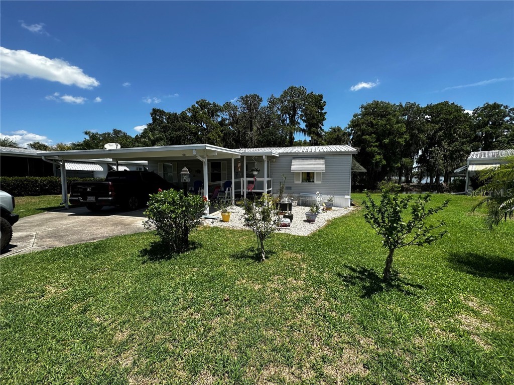 1301 Basin Street Tavares FL 32778 - LAKE DORA G5068275 image1