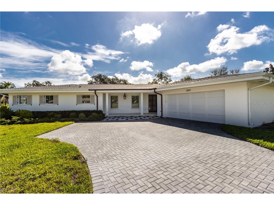 1301 Golf View Drive Belleair FL 33756 U8216374 image1