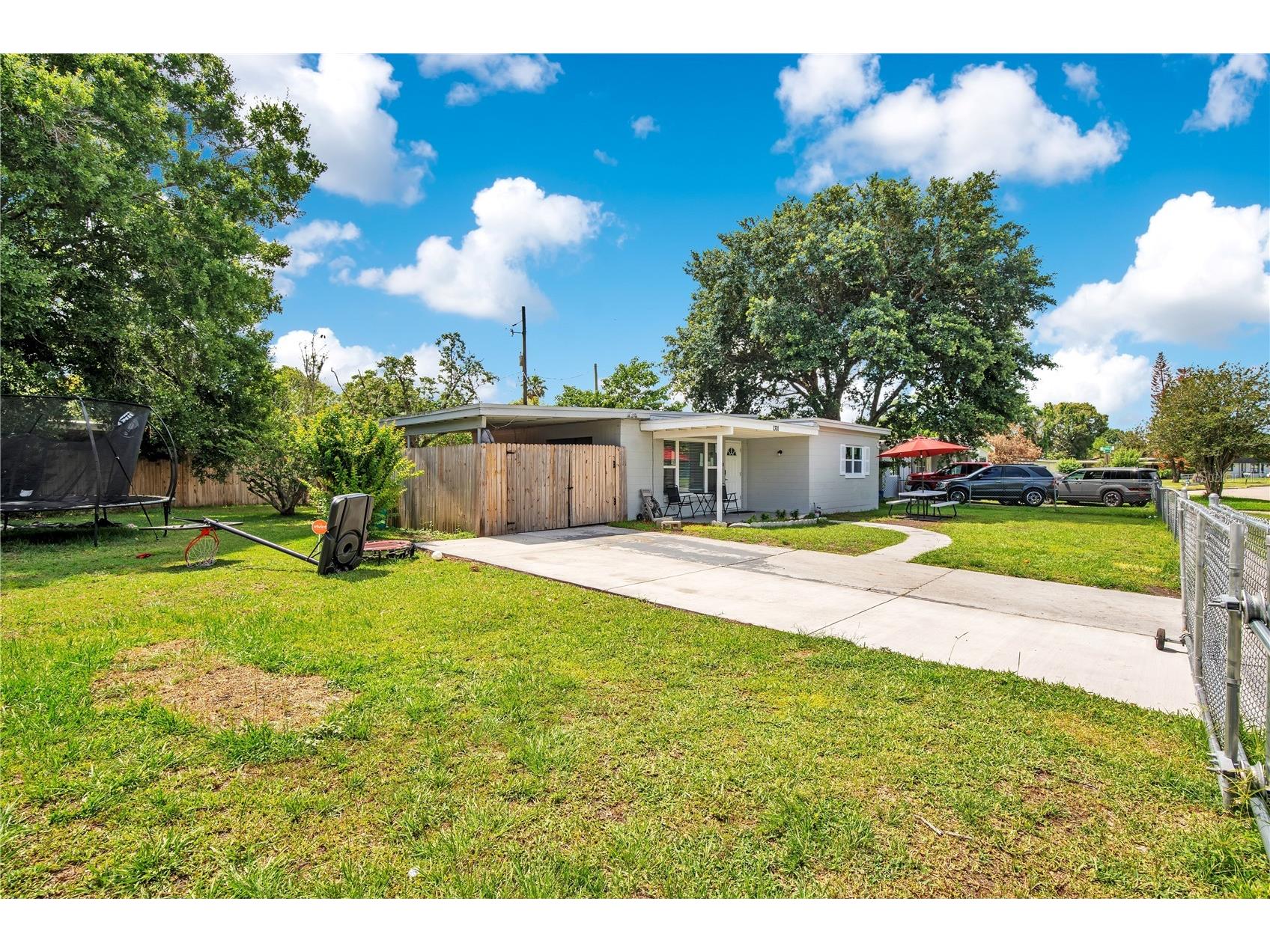 1301 Lawne Boulevard Orlando FL 32808 O6407285 image17