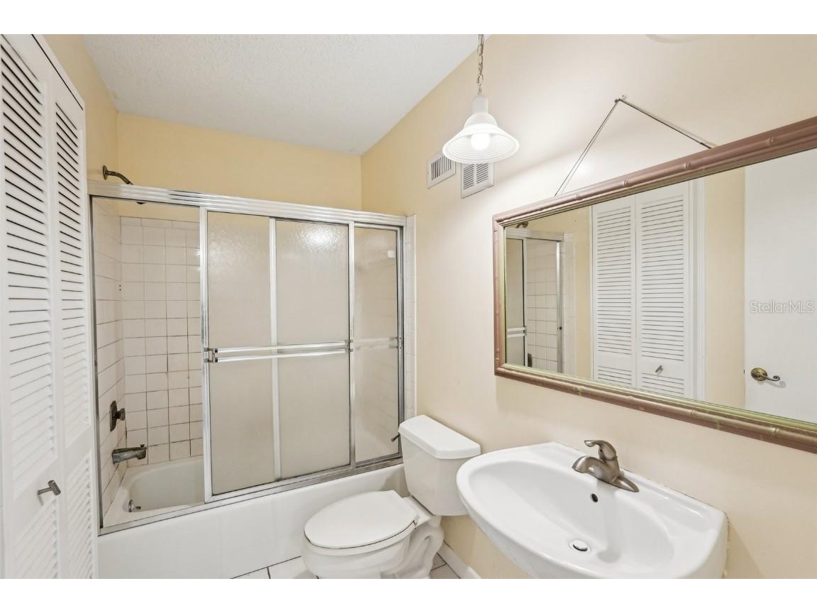 1301 Lucaya Avenue Venice FL 34285 O6307731 image27