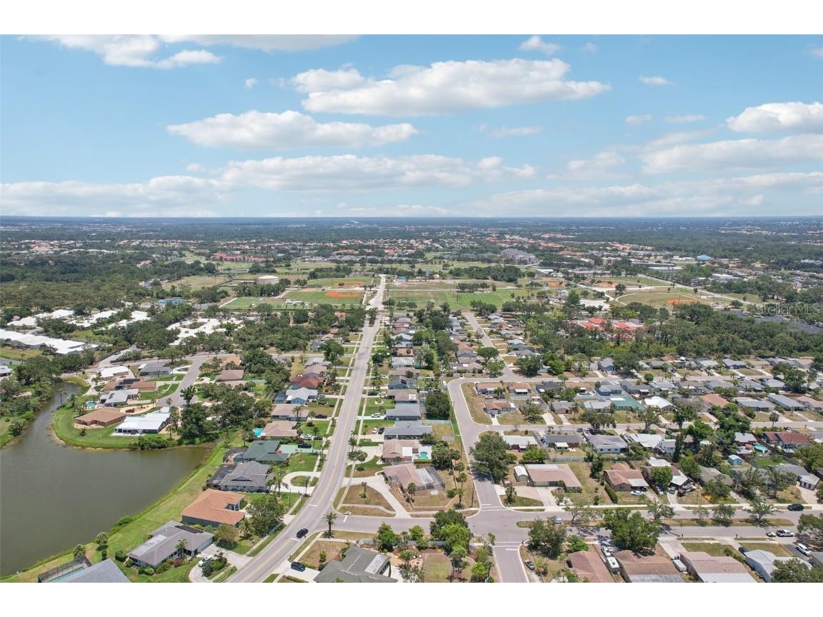 1301 Lucaya Avenue Venice FL 34285 O6307731 image38