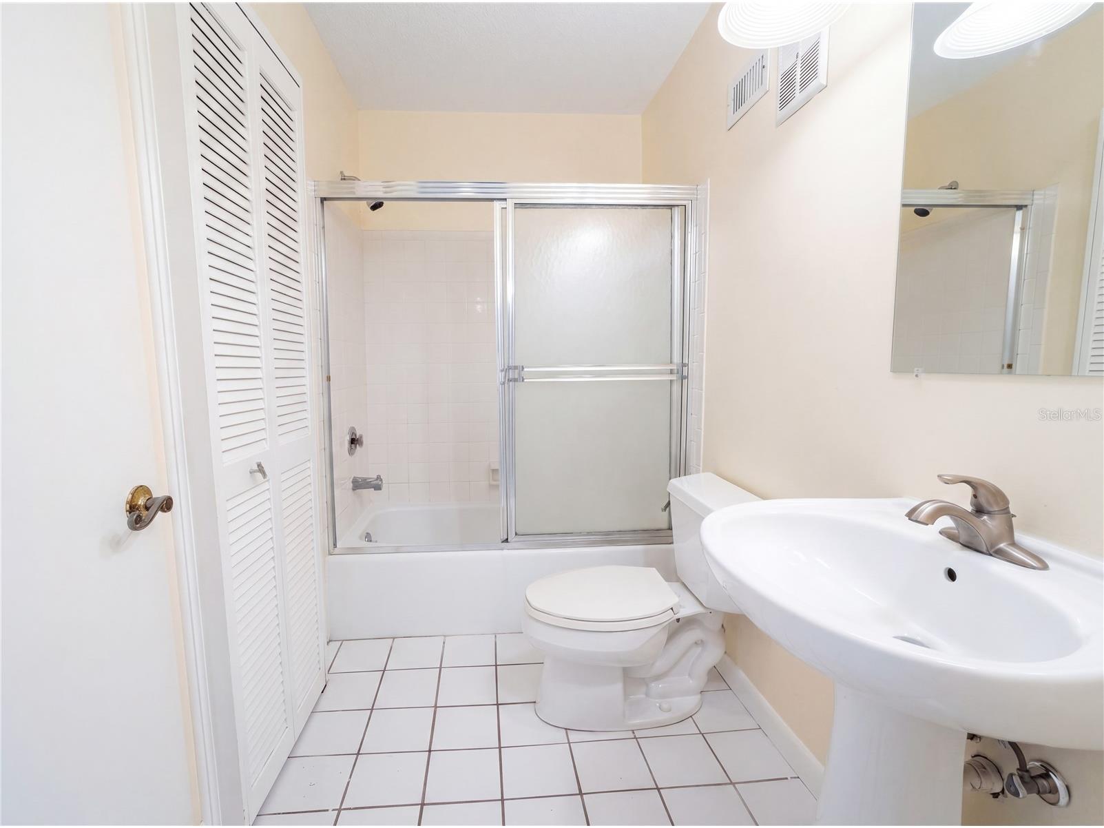 1301 Lucaya Avenue Venice FL 34285 O6407403 image6