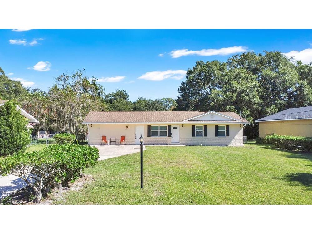 1301 N Amelia Avenue Deland FL 32724 V4945672 image1