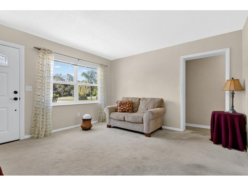 1301 N Amelia Avenue Deland FL 32724 V4945672 image2