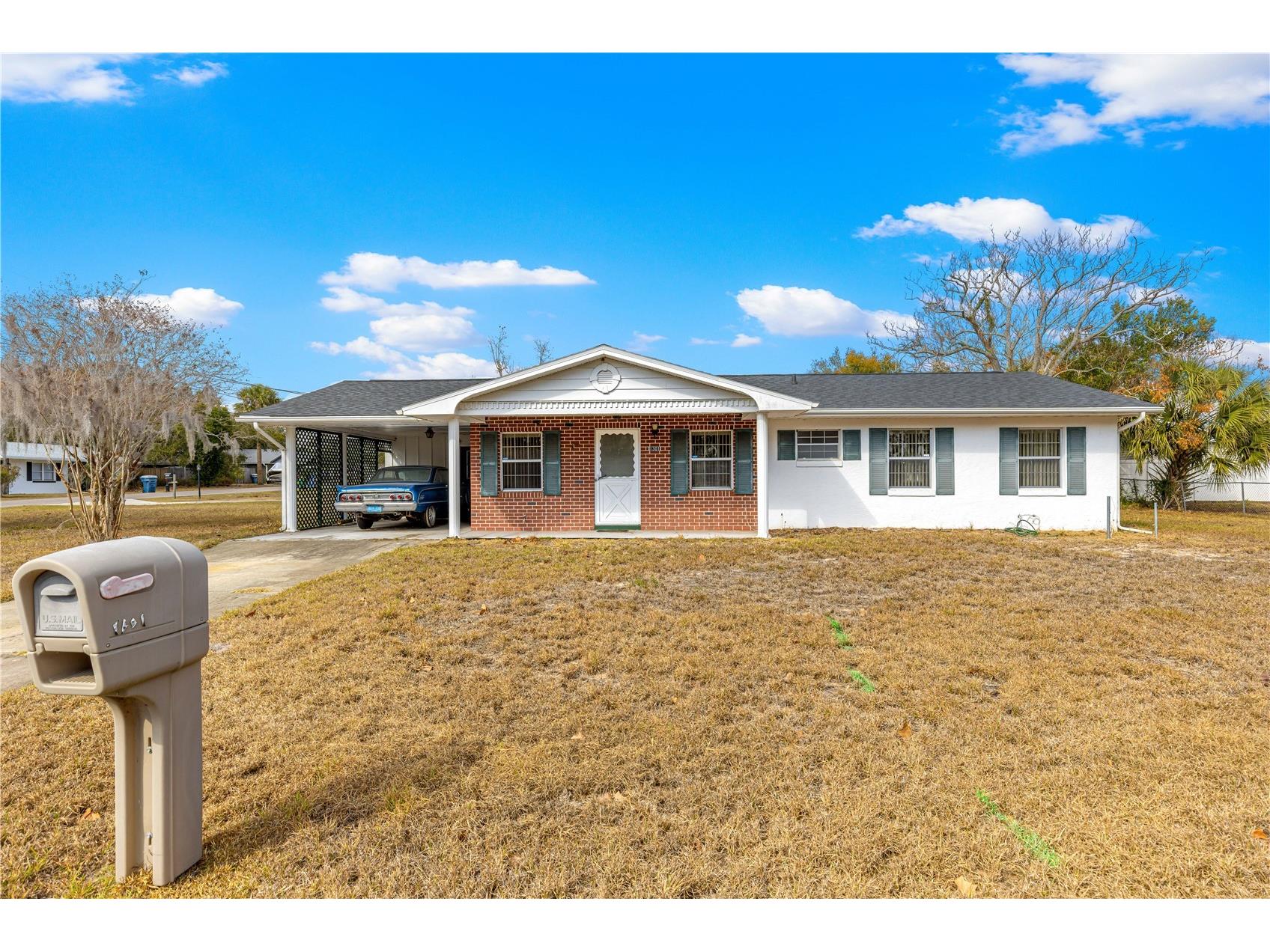 1301 Nichols Drive Tavares FL 32778 G5108028 image1