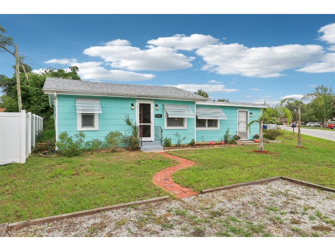 1301 North Avenue Tavares FL 32778 G5096894 image1