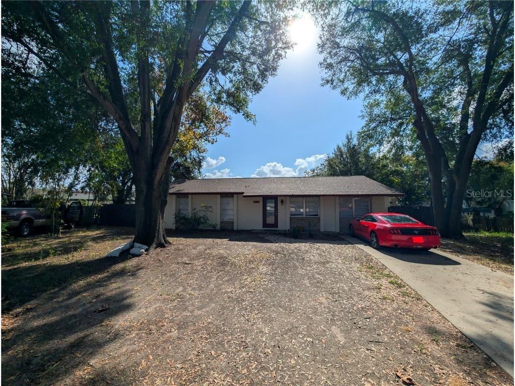 1301 Redwood Court Tavares FL 32778 O6253403 image1