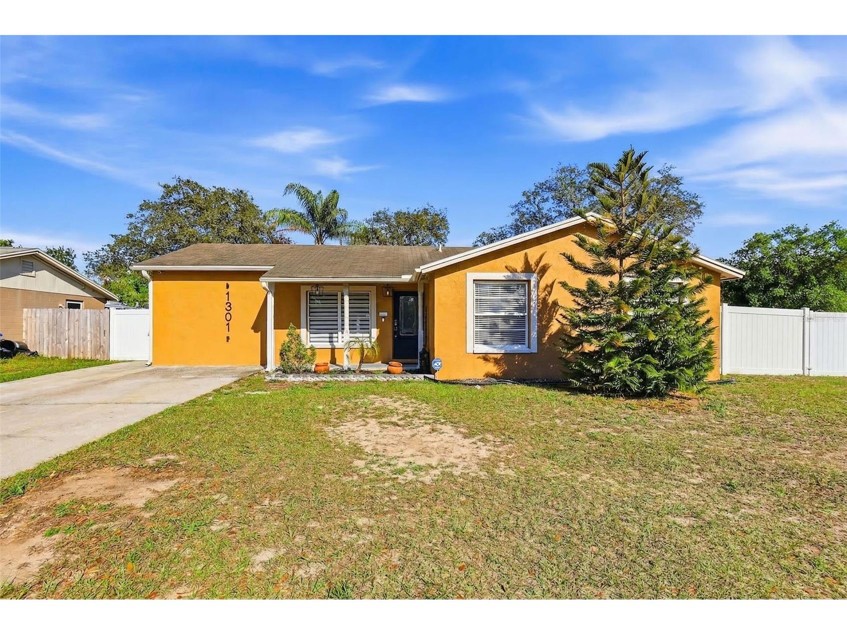 1301 Vinemont Drive Brandon FL 33510 TB8486502 image1