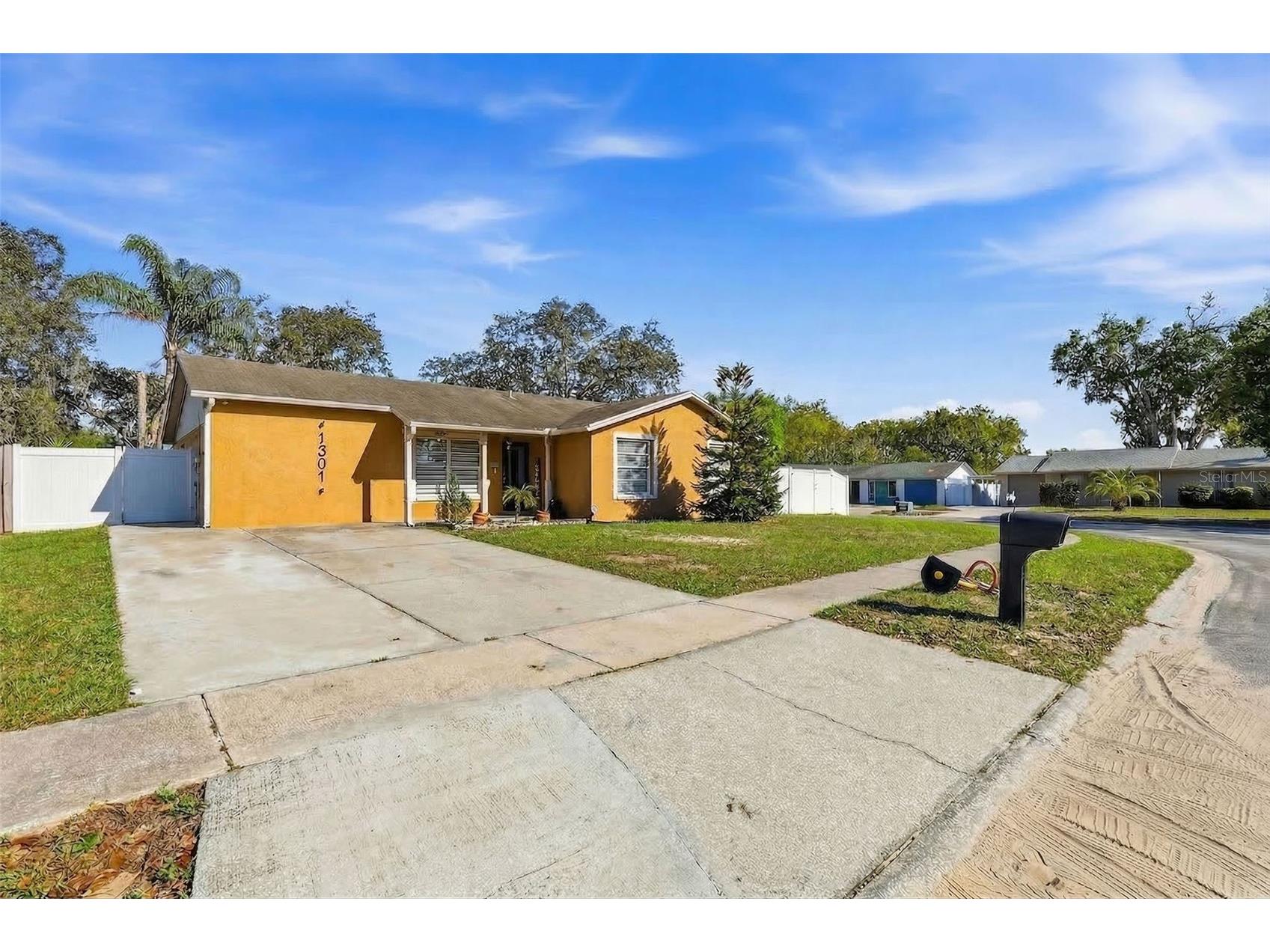 1301 Vinemont Drive Brandon FL 33510 TB8486502 image2