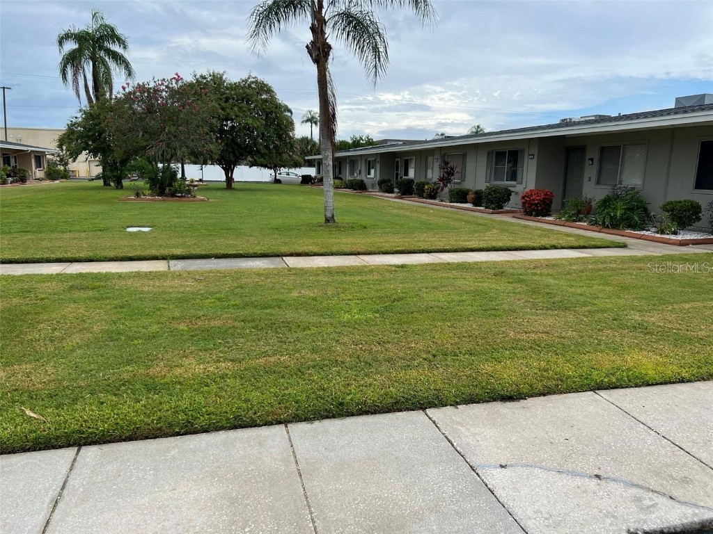 1301 Warwick Court Sun City Center FL 33573 T3527982 image1