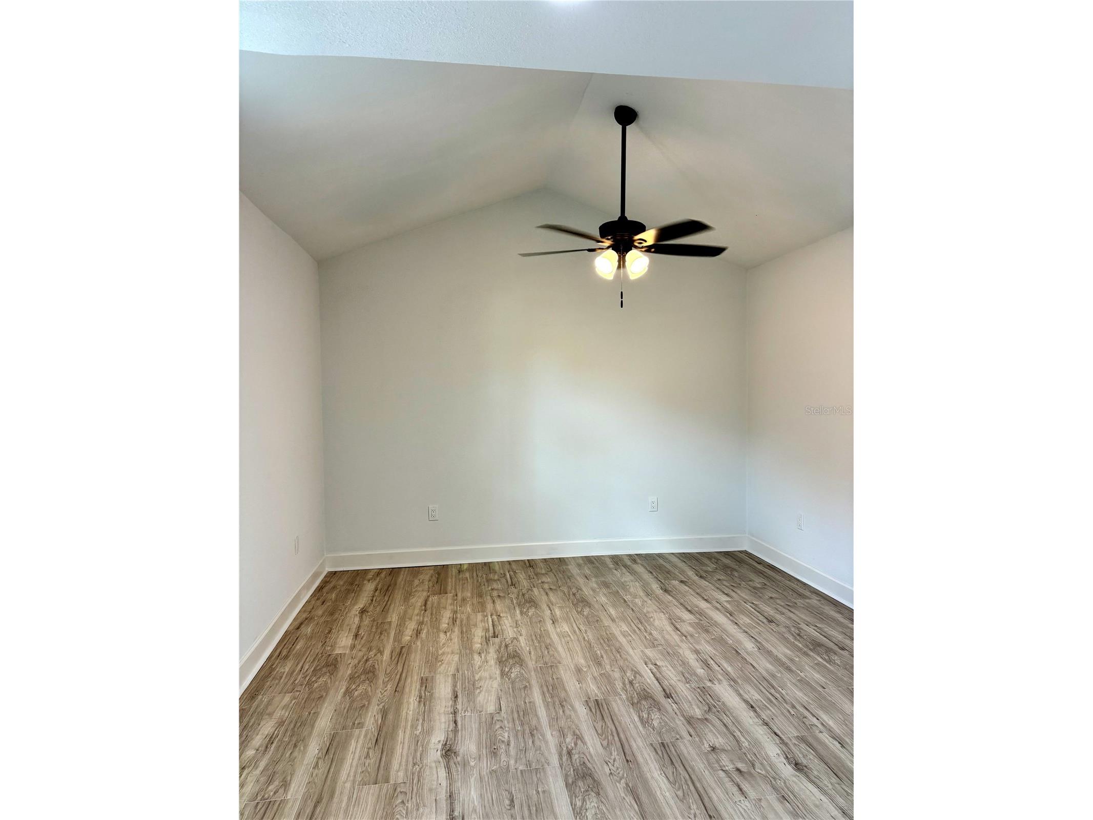 1301 Woodbine Street Clearwater FL 33755 TB8462652 image12