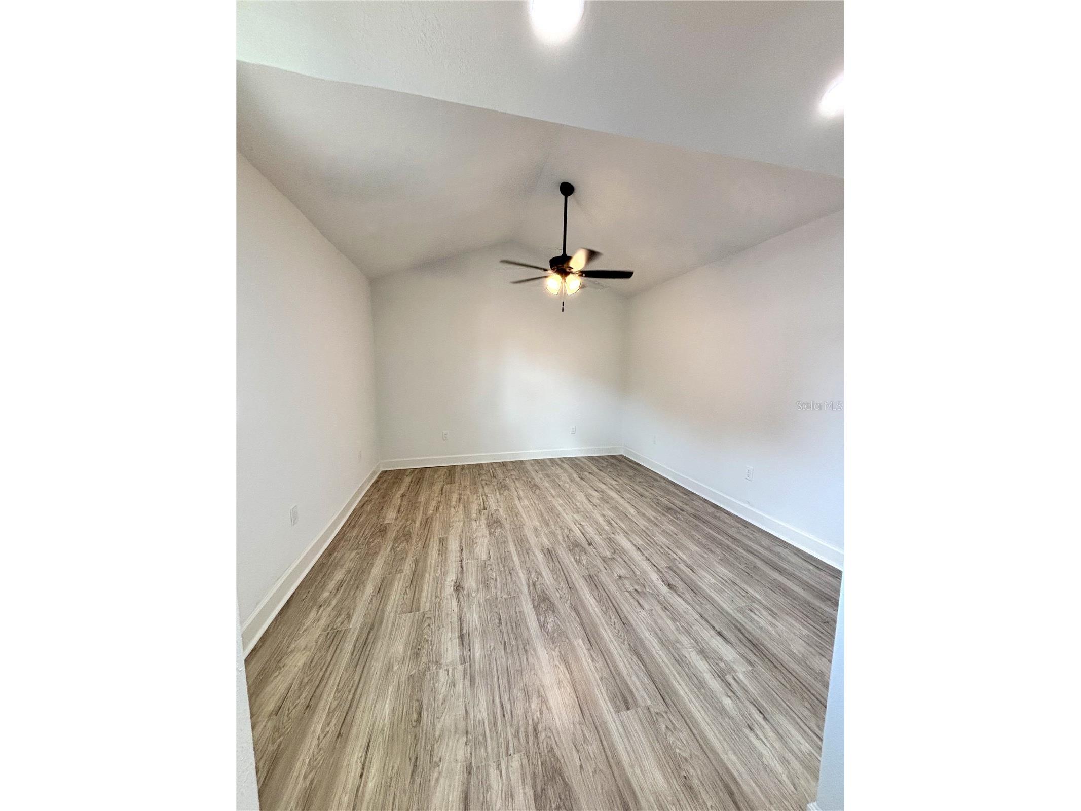 1301 Woodbine Street Clearwater FL 33755 TB8462652 image13