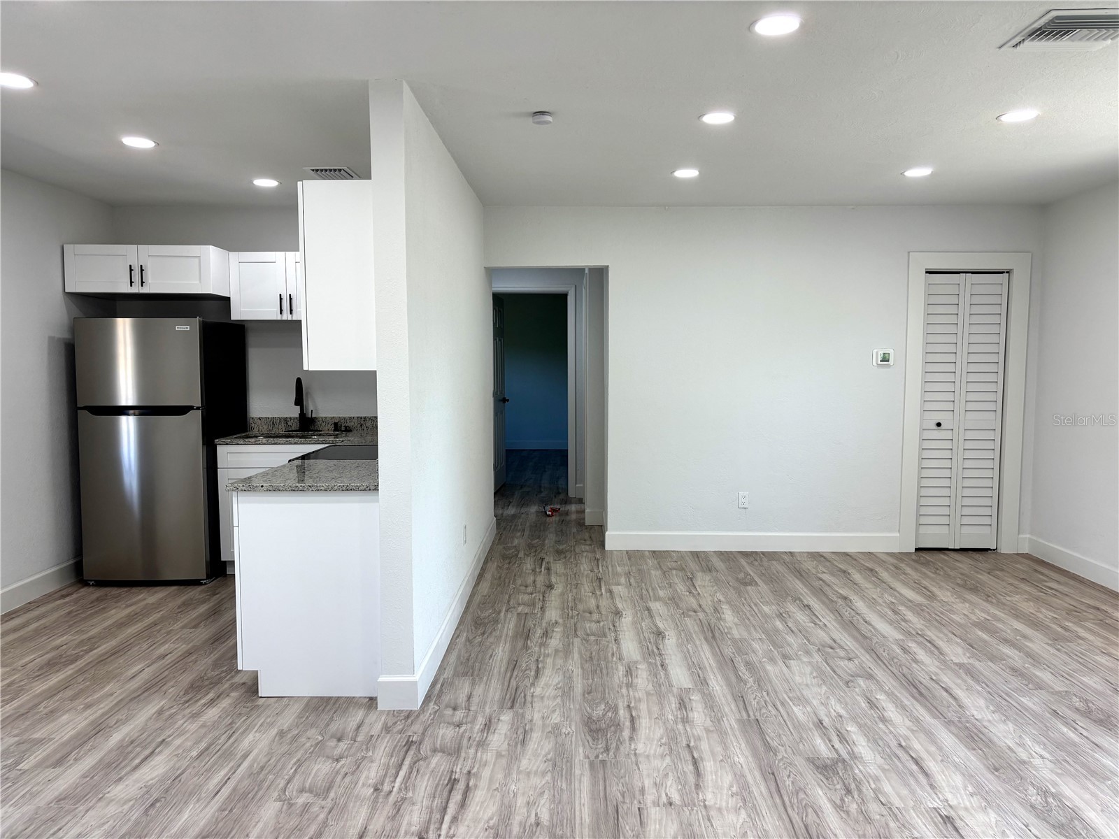 1301 Woodbine Street Clearwater FL 33755 TB8462652 image2