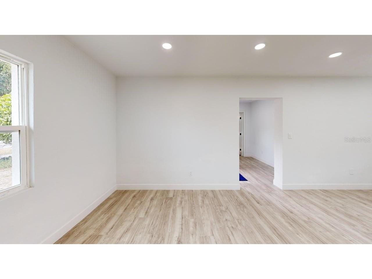 1301 Woodbine Street Clearwater FL 33755 TB8462652 image8