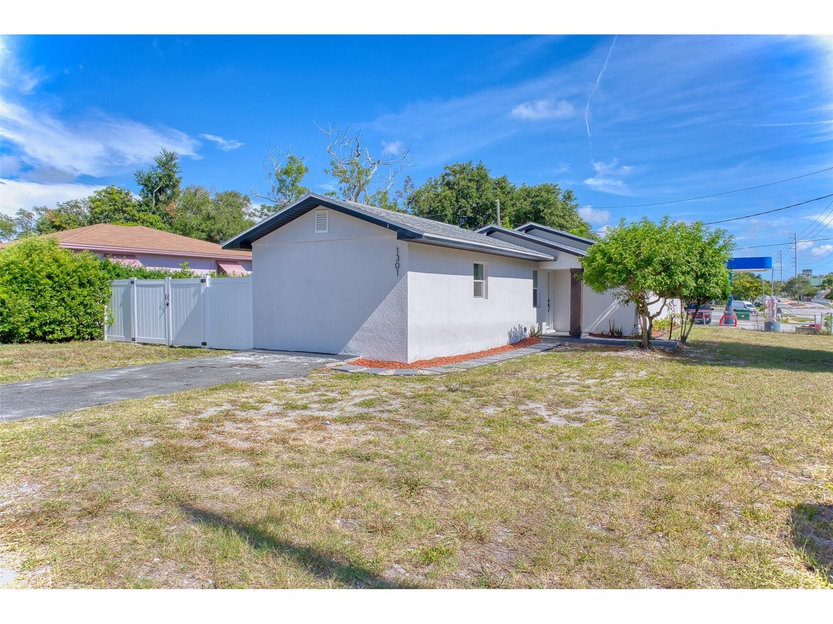 1301 Woodbine Street Clearwater FL 33755 TB8519188 image4