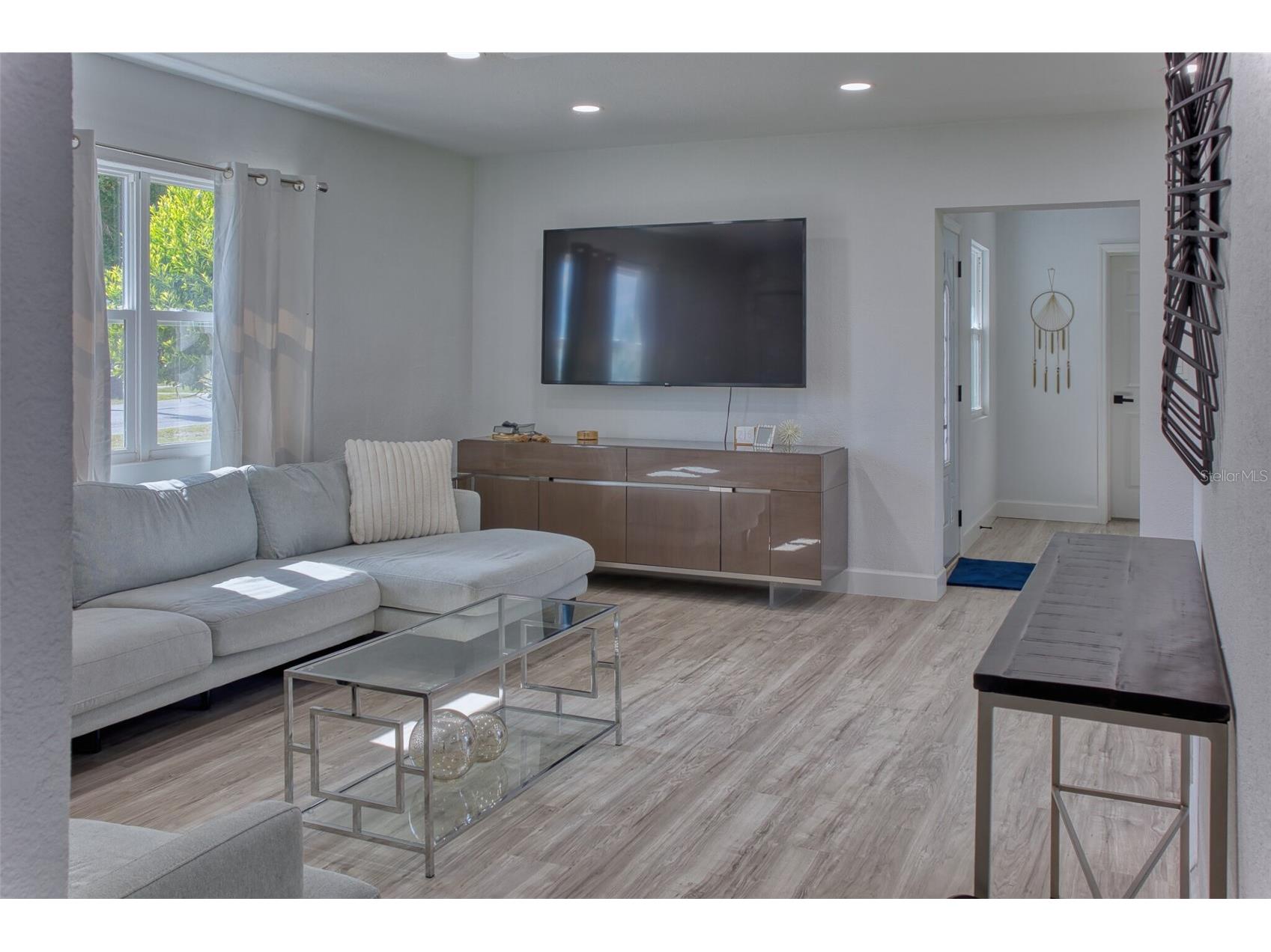 1301 Woodbine Street Clearwater FL 33755 TB8519188 image9